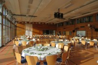 Beleuchtung und DJ bei einer Hochzeit